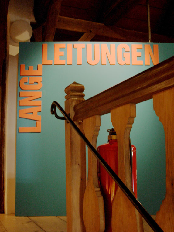 Schriftzug "Lange Leitungen"